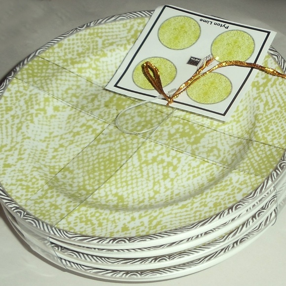 222 Fifth Pyton Lime Fine China Set of Four Appetizer Plates - New With Tags - Picture 4 of 5